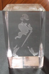 Johnnie Walker Werbe-Briefbeschwerer aus massivem Glas mit lasergeätztem Logo - Bild 1 von 5