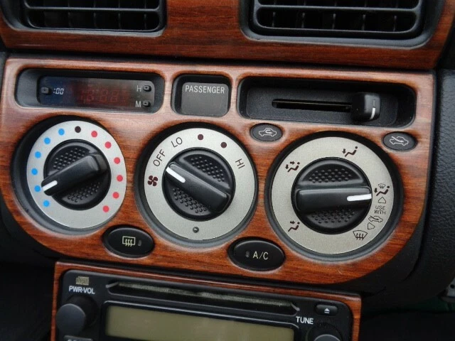 Toyota MR2 Spyder 2001-05 aire acondicionado temperatura calefacción control de clima color: marrón Foto 1 de 1