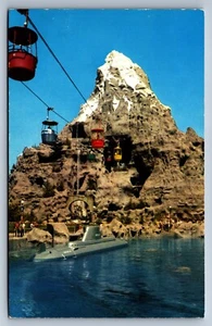 Cartolina Disneyland Regno Magico Sottomarino Cervino Skyway California E-10 - Foto 1 di 2