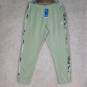 Adidas Camo Sweatpants Men's Size XL Magic Lime 3-Stripes Originals HF4880 NEW - Picture 1 of 19