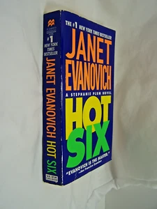 Gebrauchte Hot Six von Janet Evanovich, Taschenbuch - Bild 1 von 4