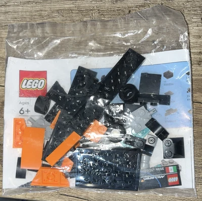 LEGO SEALED Exclusive F1 McLaren 2024 Mexico City Grand Prix Promotional - Image 1 of 2