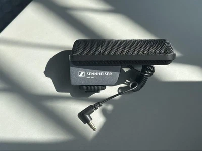 Micrófono de escopeta estéreo Sennheiser MKE 440 conector de 3,5 mm con botón de ajuste Foto 1 de 4