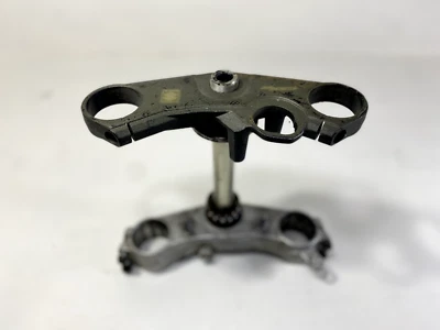 Suzuki GSXR750 2007 triple abrazadera de árbol barra de dirección soportes GSXR 750 Foto 1 de 3