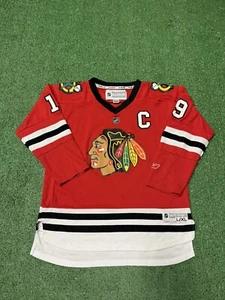 Jonathan Toews #19 Chicago Blackhawks Stanley Cup Champions Jersey SZ Youth L/XL - Picture 1 of 16