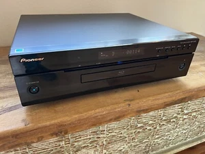 Pioneer BDP-51 FD Blu-Ray, DVD and Compact Disc Player - Picture 1 of 8