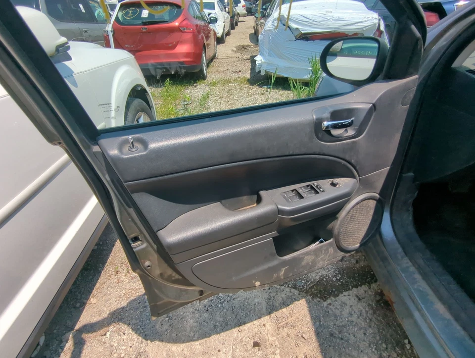 Dodge Caliber 2011 moldura interior del panel de la puerta del conductor delantero izquierdo WTNKZ Foto 1 de 1