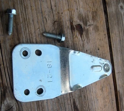 Kenmore Frigidaire 上铰链 240313703 — 第 1/2 张图片