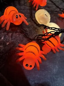 2 Vintage Halloween Blow Mold Spider & Skull String Lights 10 per Set - Picture 1 of 4