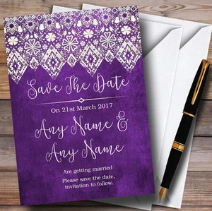 Carte Cadbury Viola Vecchie Effetto Carta e Pizzo Matrimonio Personalizzate Salva Data - Foto 1 di 1