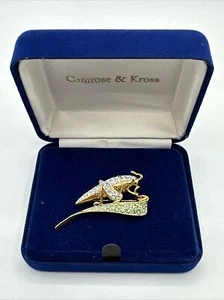 Broche/pin saltamontes Camrose & Kross JBK Jackie Kennedy #506 - Imagen 1 de 6