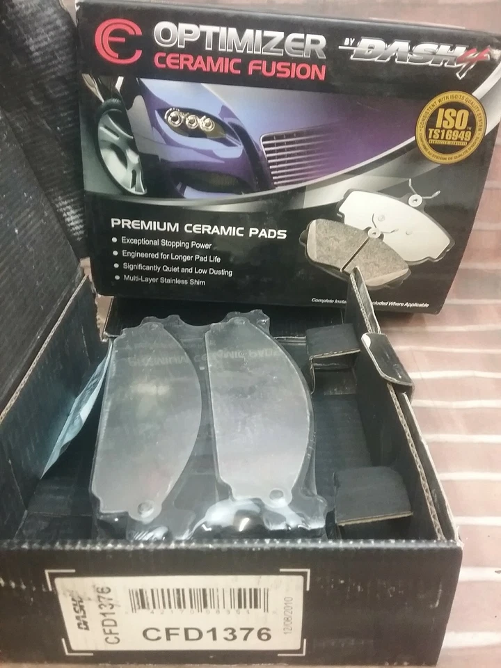 Pastillas de freno de cerámica Dash4 Premium parte nº CFD1376 Foto 1 de 2