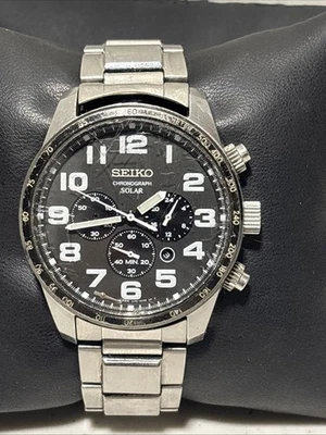 Seiko Solar Chronograph Men's Essentials Black Watch Model V175-0CG0 RARE - Image 1 of 4