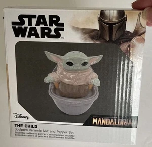Disney-Star Wars Shaker Sale e Pepe in Ceramica con Caddy Il Bambino Mandaloriano - Foto 1 di 5