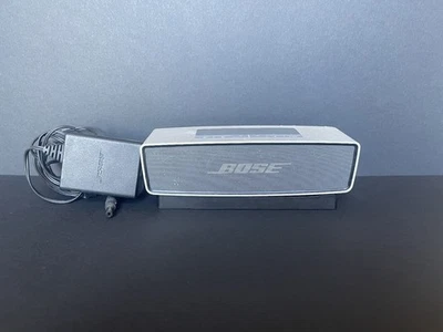 BOSE SoundLink Mini Bluetooth speaker & Original Dock - Fully Working - Image 1 of 3