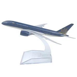 1:400 16cm A350 Vietnam Airlines Airplane Model Alloy Plane Diecast Ornaments r - Picture 1 of 6