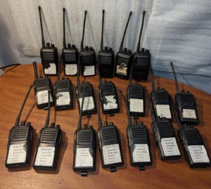 LOT OF 20 mix lots for VERTEX STANDARD VX-417-4-5 , W/ANTENNA , NO BATTERY . - Picture 1 of 14