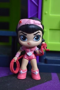 Funko Mystery Mini DC Bombshells WONDER WOMAN Valentines (Walmart Exclusive) HTF - Picture 1 of 4