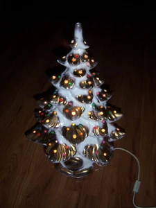 VTG NICE Atlantic Mold 14" White Gold Ceramic Lighted Christmas Tree Music Base - Picture 1 of 14