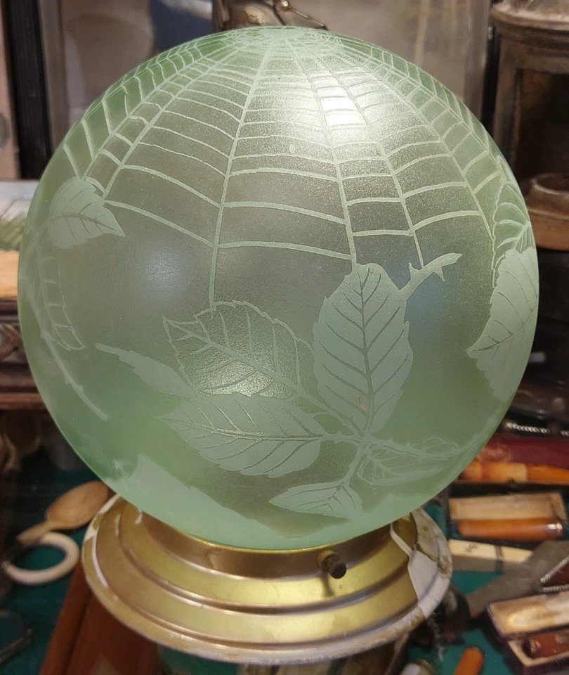 Globo de suspensión ácido morera tela de araña verde Foto 1 de 4