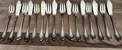 Reneka 16 couverts a poisson métal argenté Art Déco - Photo 1/4