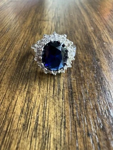 Anello in oro bianco 18 carati RGP con finti zaffiri e diamanti misura 7 - Foto 1 di 4