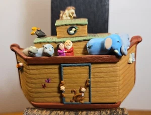 Hallmark Keepsake Ornament "Noah's Ark" Christmas Tree Ornament 2005 - Picture 1 of 6