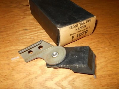 NORS L.H. Colgador de tubo trasero delantero 1957 Hudson Hornet Nash Ambassador V8, 3151465 Foto 1 de 2