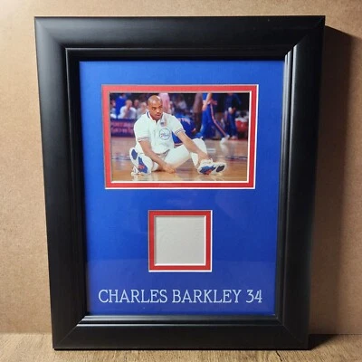 13.5 x 11 frame of charles barkley philadelphia 76ers warm-up pants memorabilia - Imagem 1 de 4