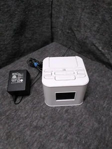 Venturer CR8030iE5 Dual Alarm Clock Radio w/ iPod Dock. White. - Picture 1 of 6