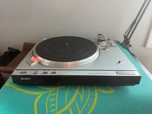 Sony PS-T33 Stereo Turntable Record Player - No Headshell or Cartridge - Working - Picture 1 of 22