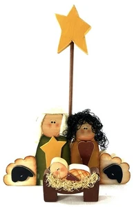 Belén arte popular de madera hecho a mano con estrella María José Niño Jesús primitivo - Imagen 1 de 8