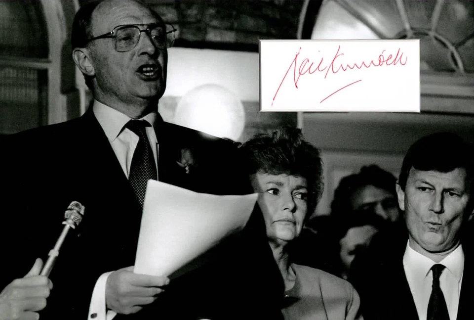LORD NEIL KINNOCK Signed 12X8 Photo Display LABOUR LEADER COA - Image 1 of 1