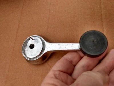 Manija de puerta AMC AMX Javelin Gremlin Hornet Rebel Foto 1 de 3