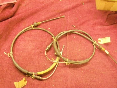 Cables de freno de estacionamiento traseros Ford F-100/150 1973-1975 4 X 4, NOS D3TZ-2A635-C/D Foto 1 de 4