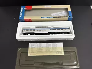 WALTHERS 932-16483 85' BUDD DOME COACH VIA # 8500 - Picture 1 of 3