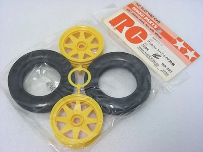 Juego de ruedas delanteras 2x2 acanaladas Tamiya Falcon Striker 5287 1986 originales de colección Foto 1 de 4