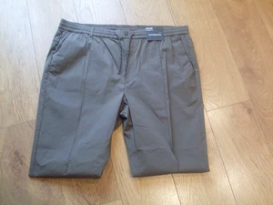 M & S AUTOGRAPH MENS SUPER LIGHTWEIGHT CASUAL TROUSERS - KHAKI - W40 L29 - BNWT - Picture 1 of 11