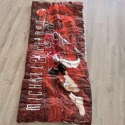 VINTAGE 1991 CHICAGO MICHAEL JORDAN SLEEPING BAG Cover