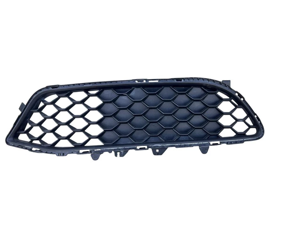 Parachoques delantero izquierdo negro Alfa-Romeo Giulia 2017-2019 Foto 1 de 4