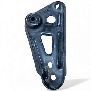 Chevy Malibu 2016-2025 tracción delantera derecha subchasis soporte de montaje OEM - Imagen 1 de 2