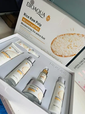 Nuevo juego de cuidado de la piel rejuvenecedor de pulpa cruda de arroz Bioaqua 6 piezas Antienvejecimiento Foto 1 de 4