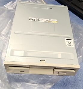 TEAC , FD-235HF-C891 (FD235HFC891) Floppy Disc Drive, 3.5", 1.44MB NOS