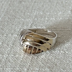 Vintage Tricolor 925 Sterling Silver Swirled Dome Cut-out Ring Size 8 - Picture 1 of 6