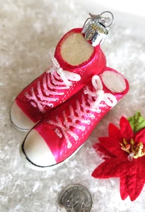 Christmas Ornament GLASS PINK HIGHTOPS Star Detail KURT ADLER KSA 3.5" - Picture 1 of 3