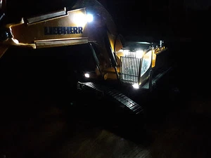 Siku 6740 Liebherr R980 SME Raupenbagger + Bluetooth App + Steuerung 1:32 NEU - Picture 1 of 16
