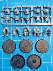 BA Death Company Bits Body Legs x5 Firstborn Blood Angels Assault Marines Bitz - Picture 1 of 1