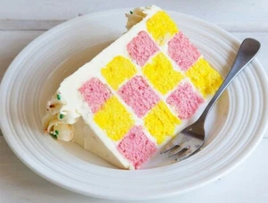 Lustiges 4-teiliges Kuchenform-Set zum Herstellen eines einzigartigen Schachbrettkuchens - Bild 1 von 9