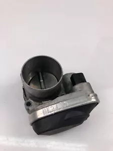 Renault Megane II Sedan LM0/1 Throttle Body 8200190230 2005 23933782 - Picture 1 of 4
