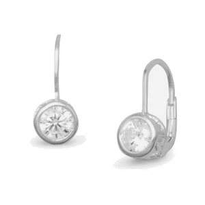 Juego de aretes de plata de ley con bisel de circonita cúbica de 6 mm con cierre de palanca - Imagen 1 de 1
